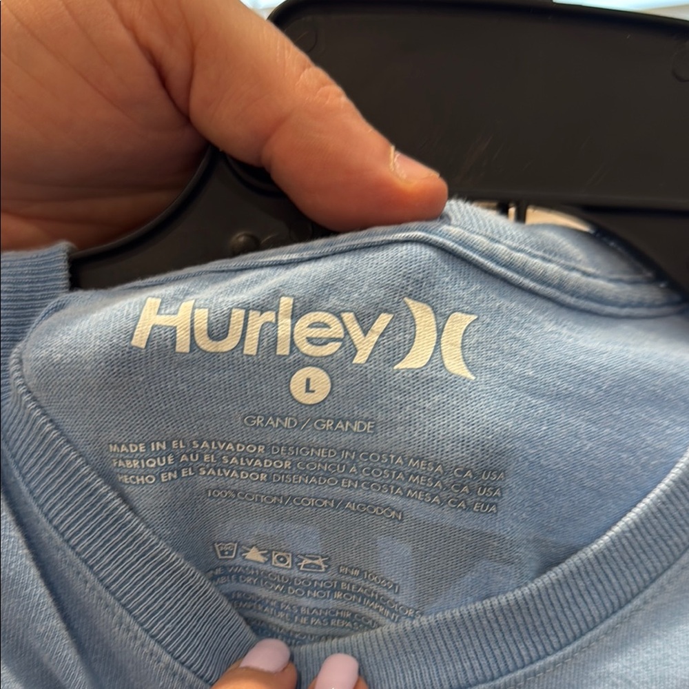 Hurley Blue Short Sleeve Tee with Palm Tree Design - Picture 2 of 3